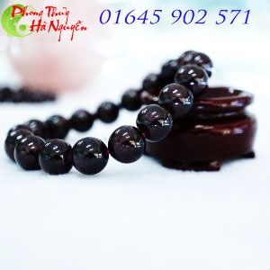đá quý hà nguyễn- vòng tay đá phong thủy granat